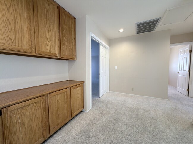 Building Photo - 7620 Marluna Ct