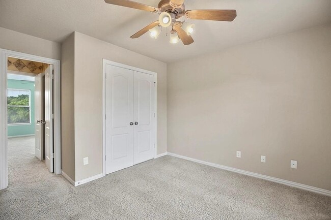 Building Photo - 3103 River Bend Dr