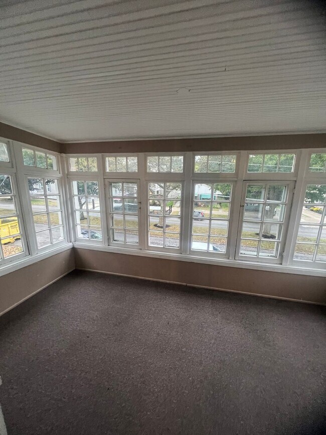 21719 LIBERTY 21719 Liberty St Erie PA 16507 Apartment Finder