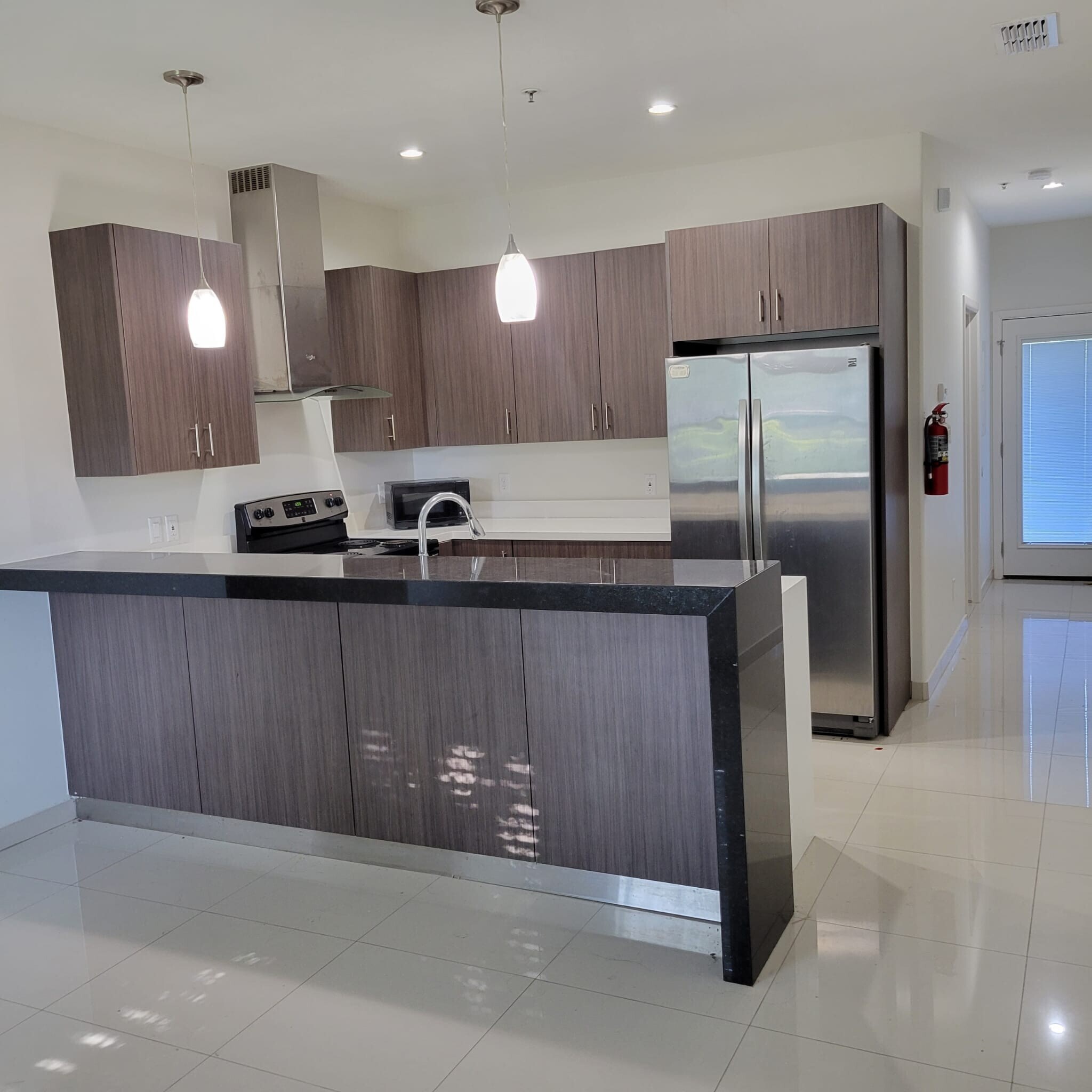 Building Photo - 1121 W Cano St