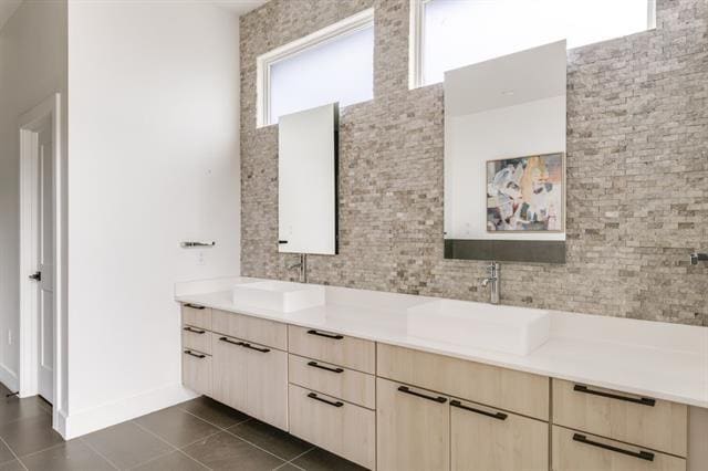 Building Photo - 3812 Beechwood Ln