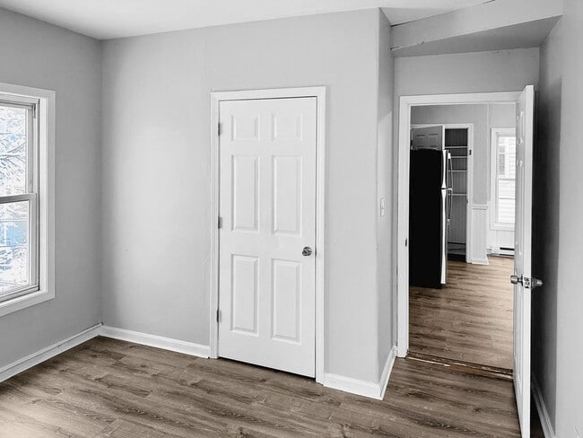 Building Photo - 5 Mt Pleasant St