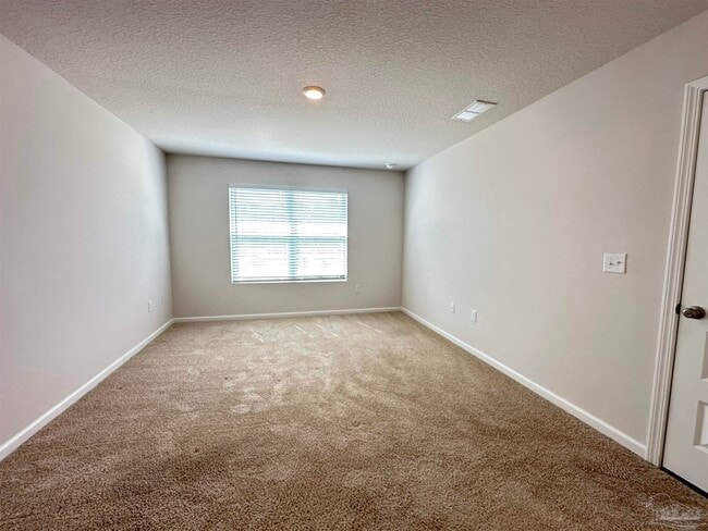 Building Photo - 4014 Whitetail Ln