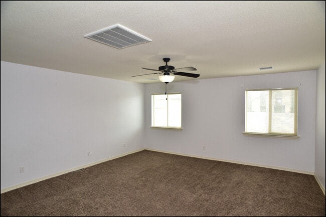 Building Photo - 13239 Emerald Isle St