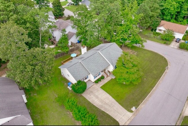 Building Photo - 700 Mossburn Ct