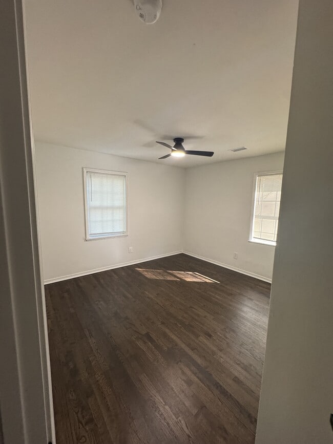 Building Photo - 2412 Forrest Park Rd SE