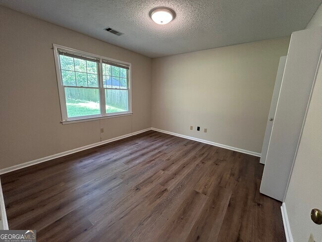 Building Photo - 115 Shady Grove Ln