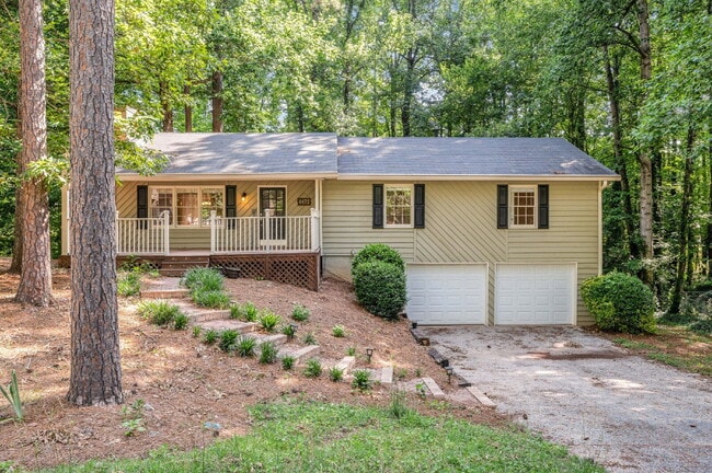 Building Photo - Freshly Updated Lassiter District Home with Finished Basement & Huge Backyard
