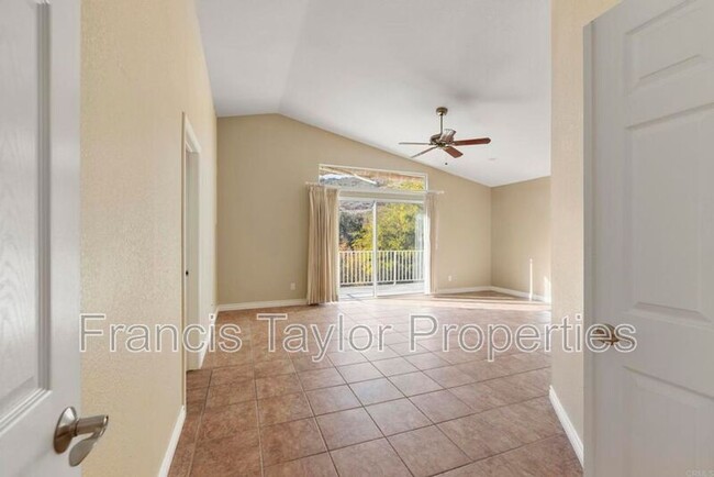 Building Photo - 29870 Platanus Dr