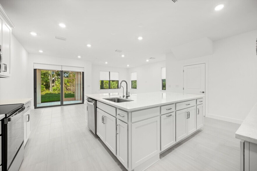 Building Photo - 4286 Sonoma Oaks Cir