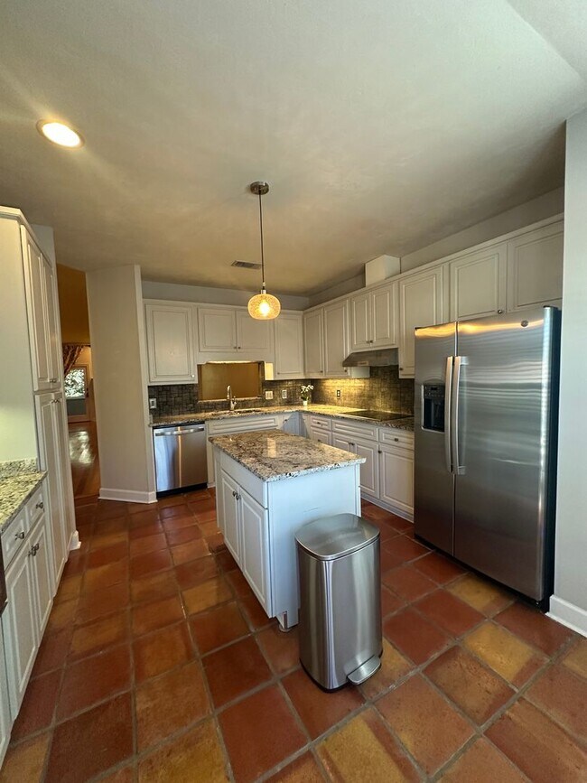 Building Photo - Killearn Pebble Creek HOA Community 2/2 Si...