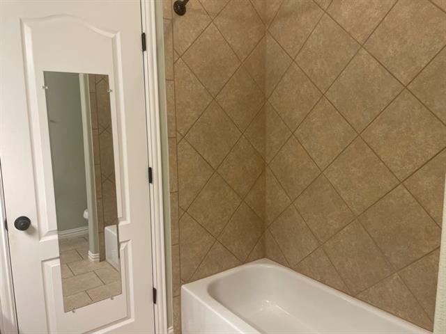Building Photo - 2444 Sunderland Ln