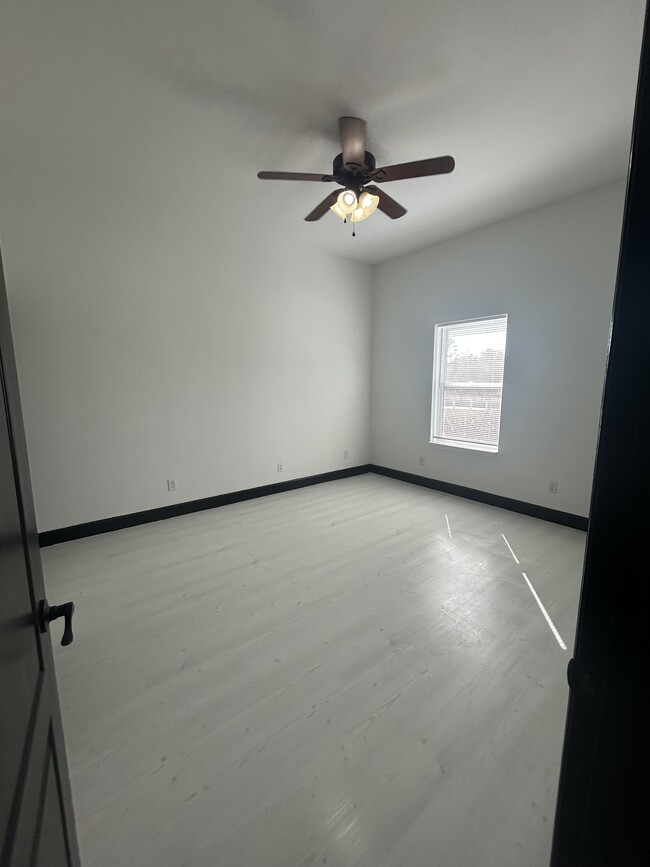 Master bedroom - 18042 GA-3