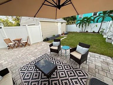 Building Photo - Fully Furnished Downtown St. Pete Craftsman | Walk to Hospitals & Waterfront