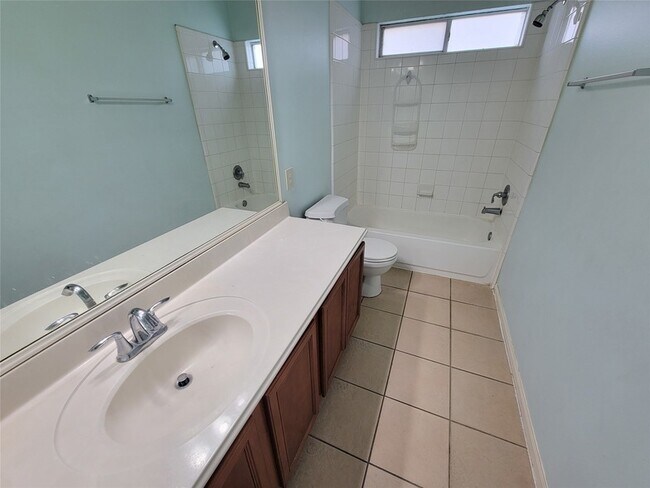 Building Photo - 25223 Hazel Ranch Dr