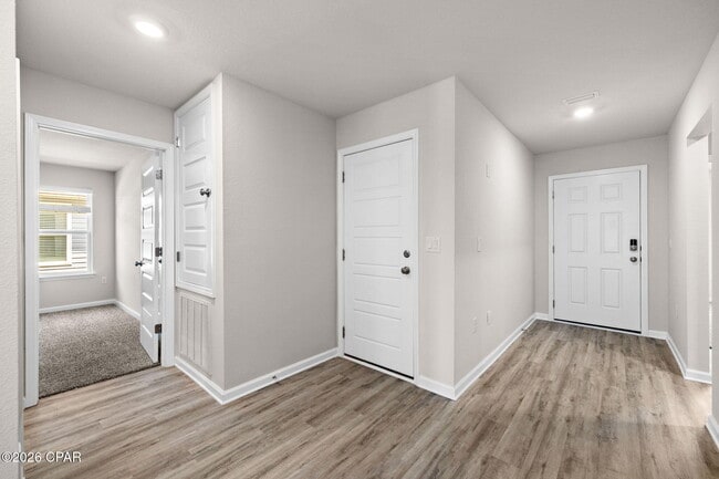 Building Photo - 7337 Morningside Dr