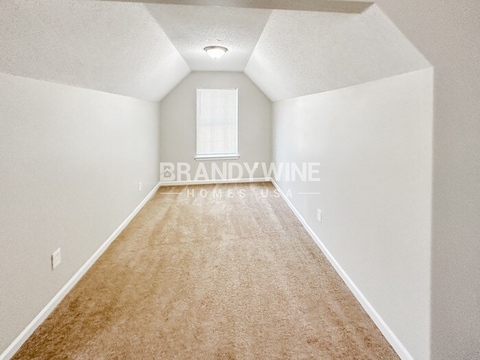 Building Photo - 2126 Mulberry Ln