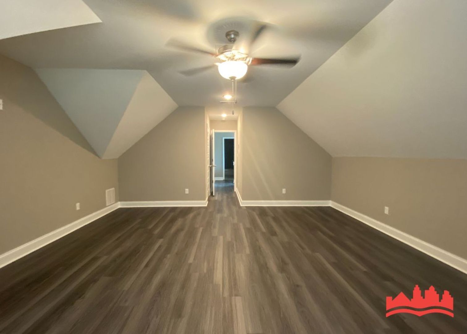 Building Photo - Beautiful newly built single family home i...
