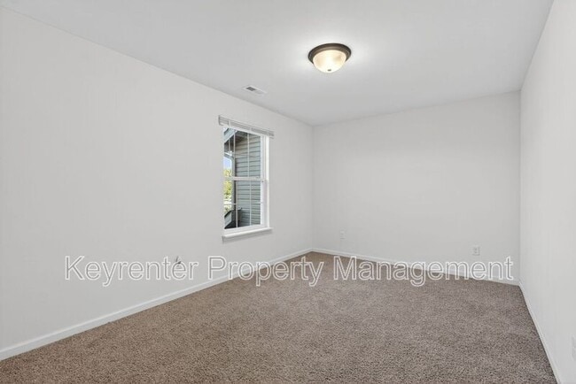 Building Photo - 112 Deer Grv Ct