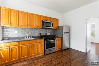 Building Photo - 1 bedroom in Brooklyn NY 11222