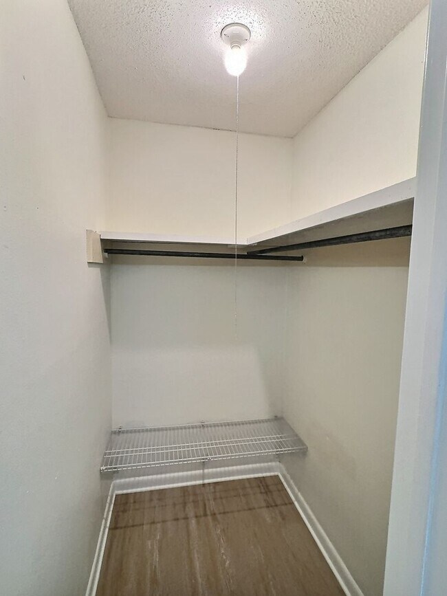 Building Photo - MOVE-IN SPECIAL! 3-Bedroom Home in Fort Ba...