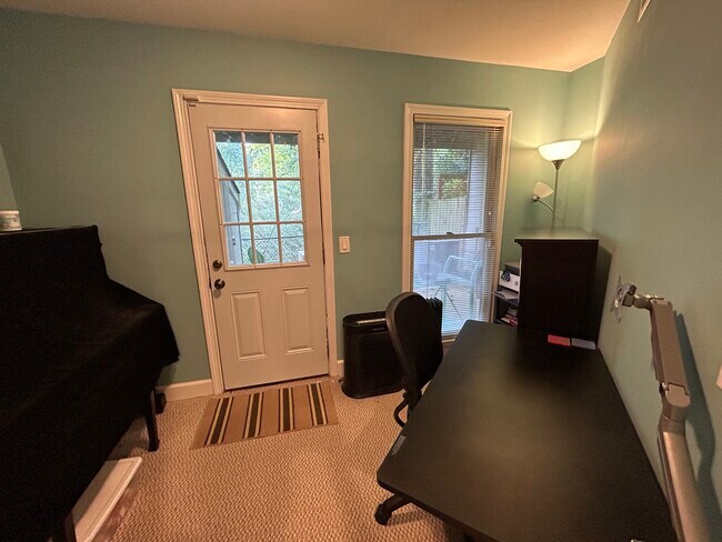 Building Photo - 1467 Monroe Dr NE