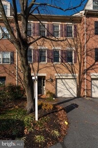 Building Photo - 3554 S George Mason Dr