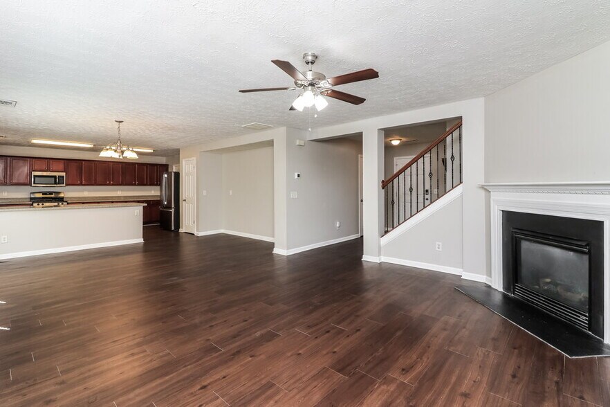 Building Photo - 15 Candy Lilly Ln