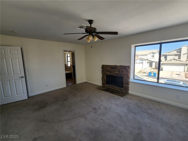 Building Photo - 8129 Spur Ct