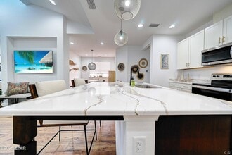 Building Photo - 8980 Coral Reef Wy