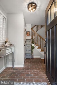 Building Photo - 2115 Fairfield Pl