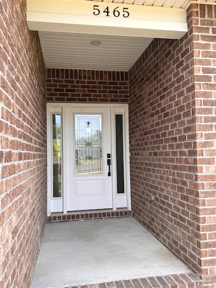 Building Photo - 5465 Abilene Ct