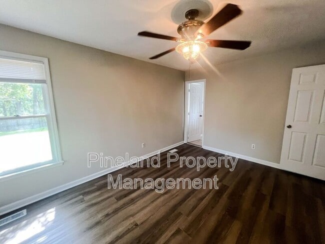 Building Photo - 150 Hickman Ct