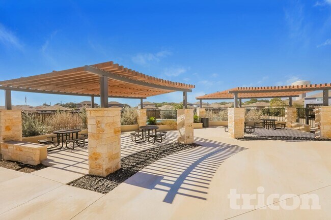 Building Photo - 13630 Paxton Blvd