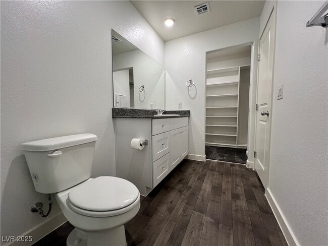 Building Photo - 12743 Epperly St