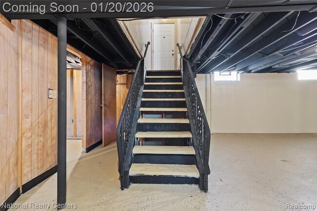 Building Photo - 29942 Avondale St