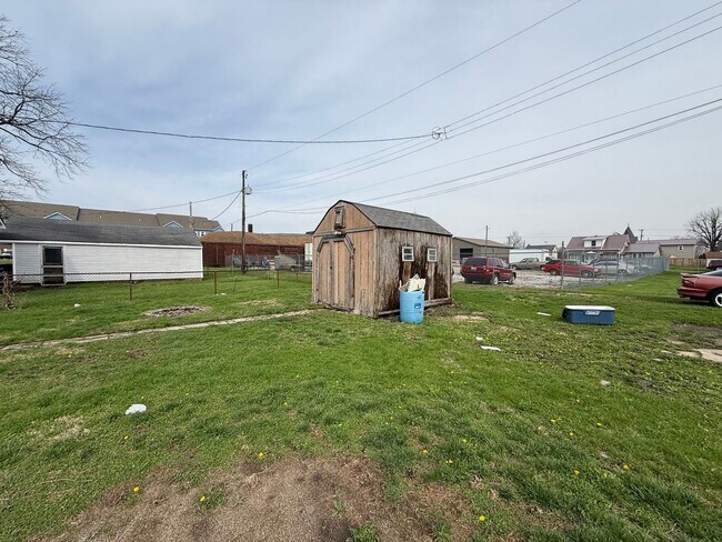 Building Photo - House for Rent