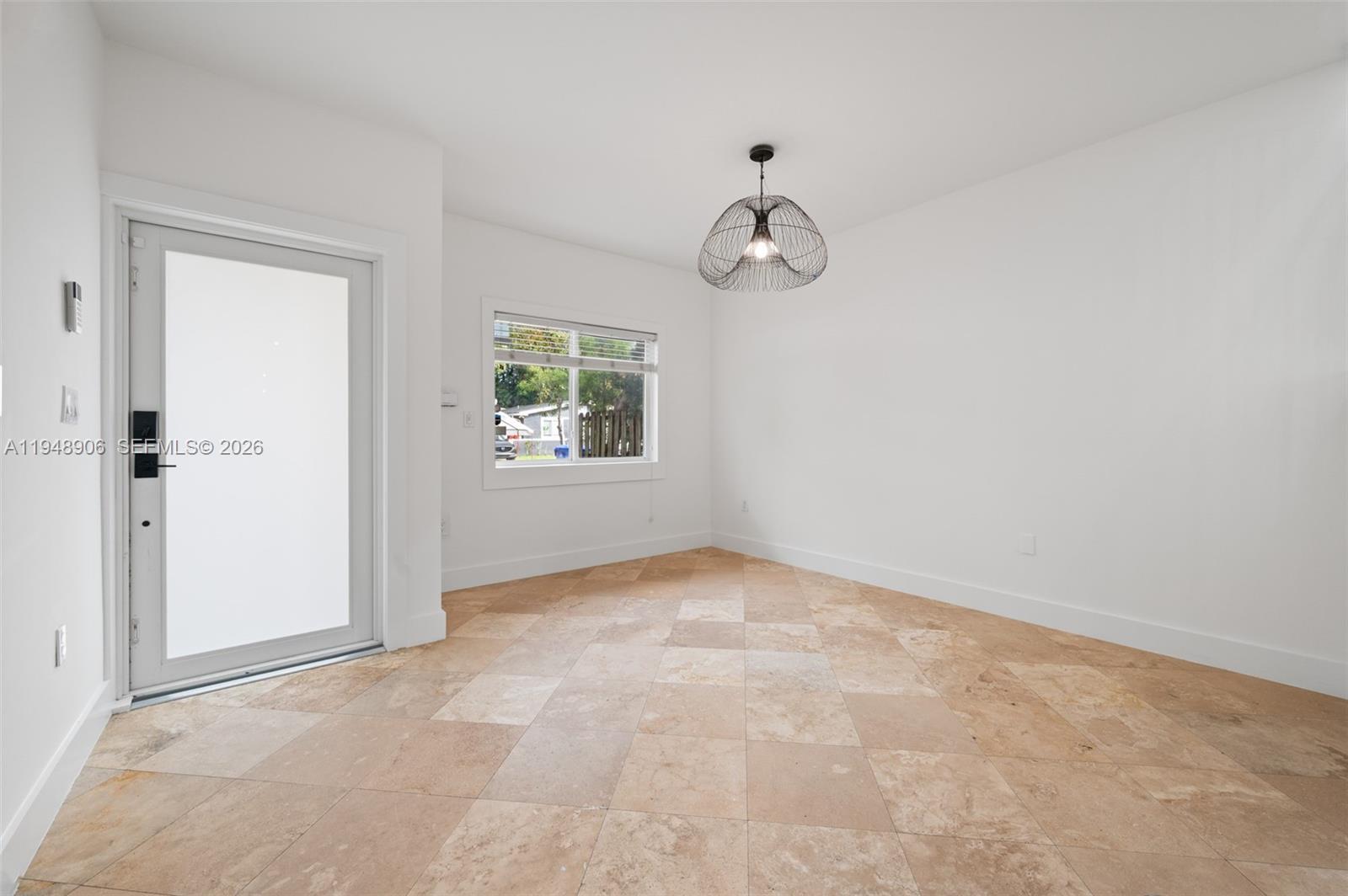 Building Photo - 2922 Virginia St