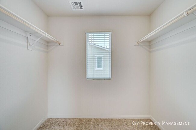 Building Photo - 3026 Green Finch St