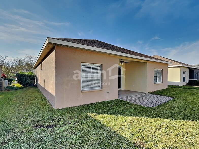 Building Photo - 823 Springwood Cir