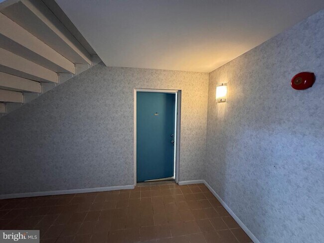 Primary Photo - 8001 Greenspring Way