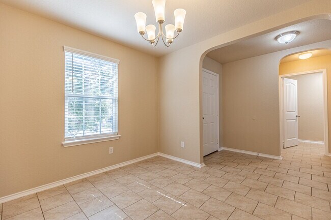 Building Photo - 1411 Frio Eagle