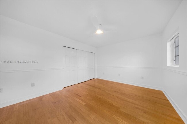 Building Photo - 21025 NE 31st Ave