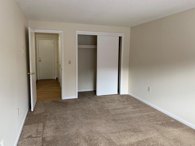 Building Photo - 95 Powers St