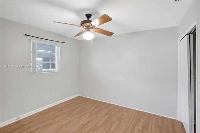 Building Photo - 5386 Balsam Terrace