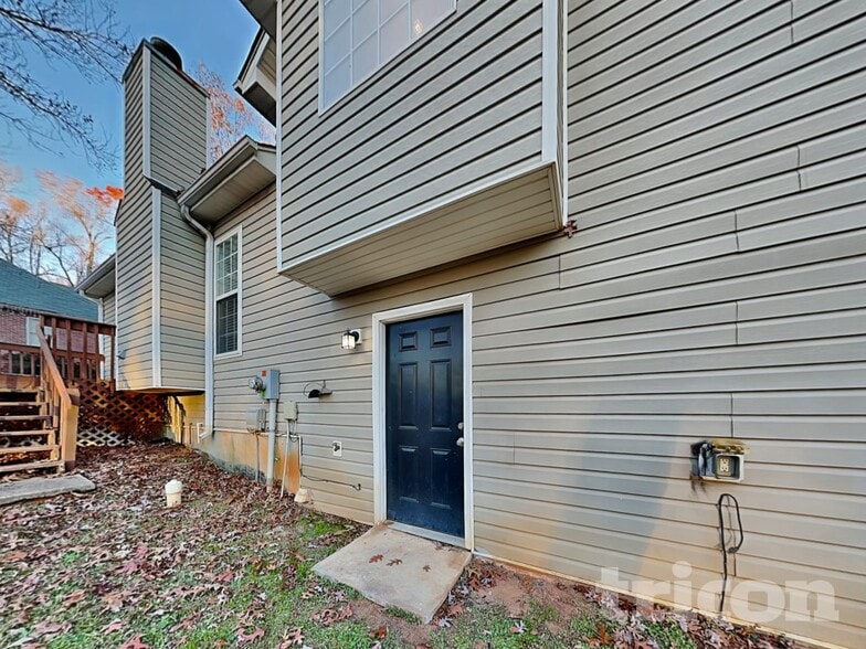 Building Photo - 375 Radcliffe Trce