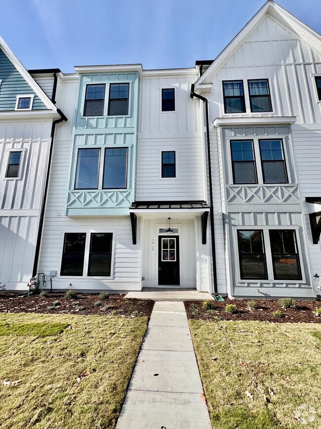 Building Photo - 3BD/3.5 BA New Construction Townhouse- Lux...