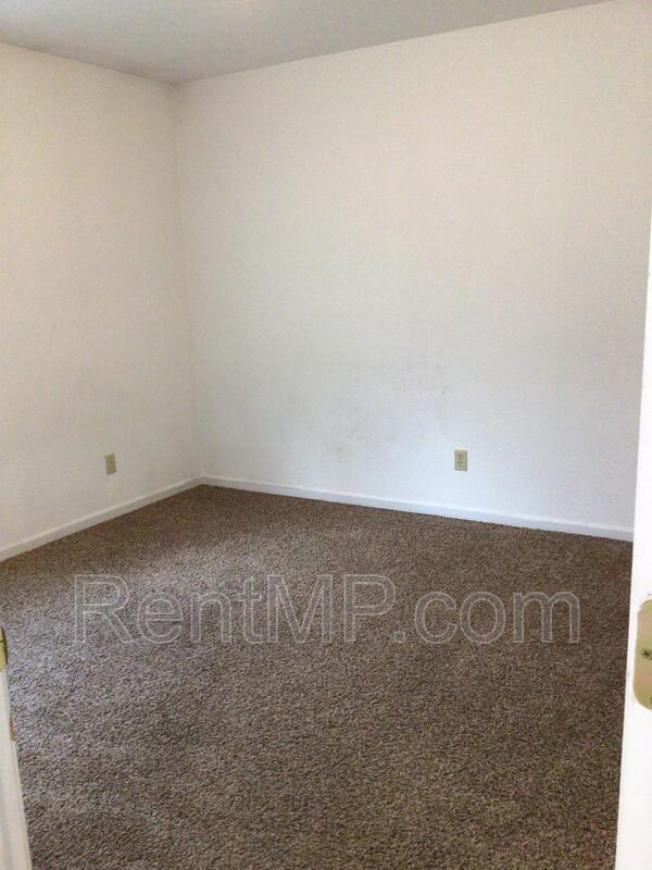 Building Photo - 722 W Broomfield St