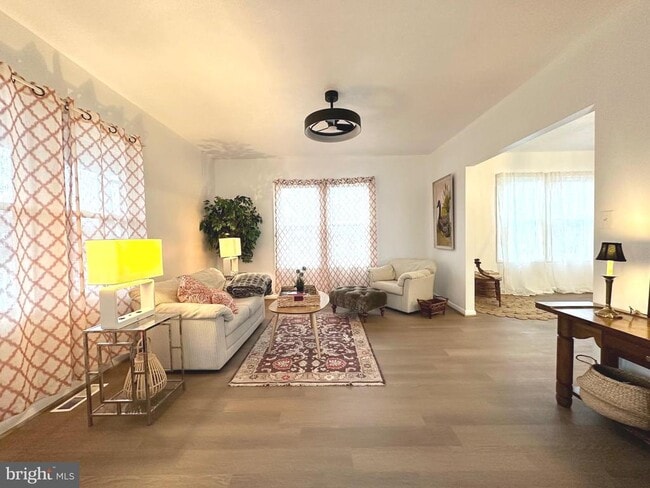 Building Photo - 626 Maryland Ave