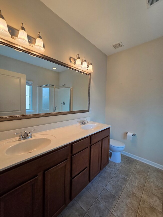 Building Photo - 1833 Talisker Dr